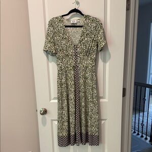 Leota Olive and Cream V-Neck Midi Sundress